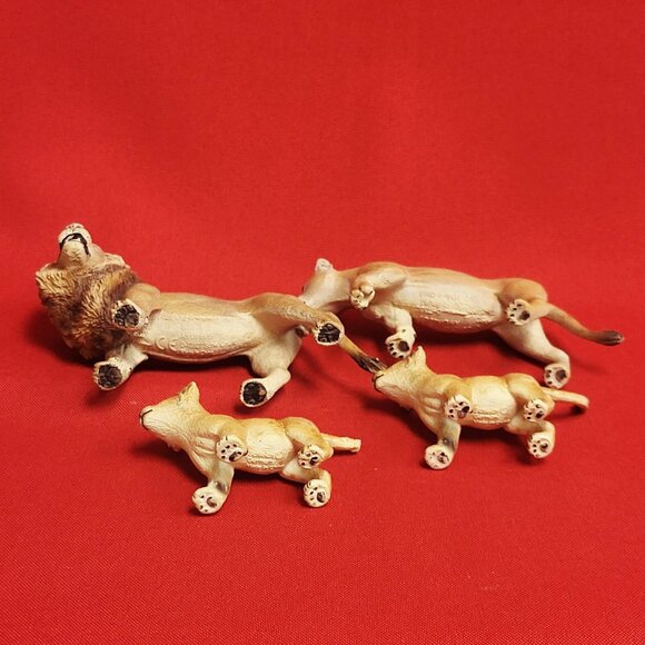 Set of Schleich Lion Figurines Lion Lioness Two Lion Cubs Wild Life Collection - Picture 5 of 12